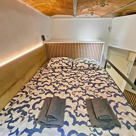Moderno Estudio Sagrada Familia Lejlighed Barcelona