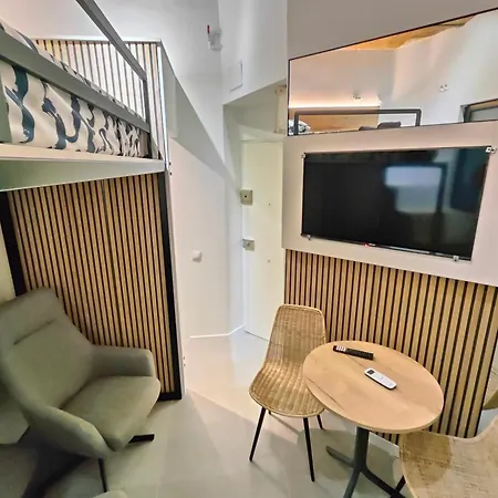 Moderno Estudio Sagrada Familia